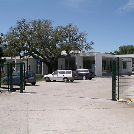 Parque De Campismo Orbitur Montargil Hotel Екстериор снимка