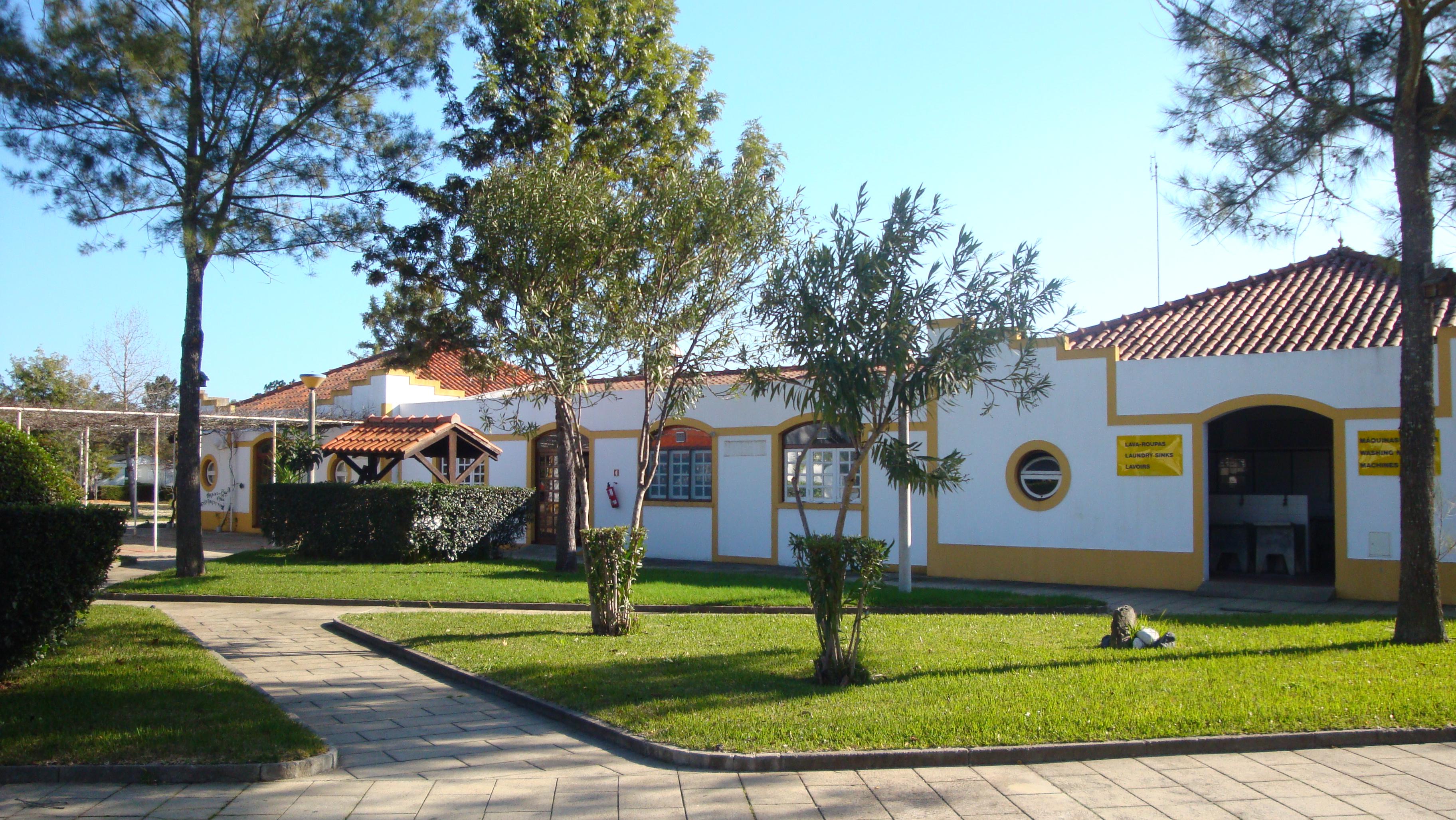 Parque De Campismo Orbitur Montargil Hotel Екстериор снимка
